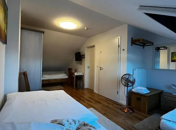 Gaestehaus - Monteur Und Gaestezimmer - Traunreut