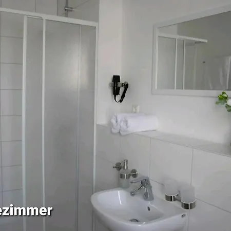 Гостевой дом Gaestehaus - Monteur Und Gaestezimmer - 3*