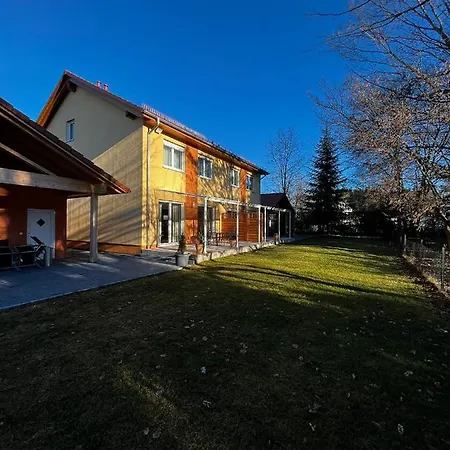 Gaestehaus - Monteur Und Gaestezimmer - Guest house Traunreut