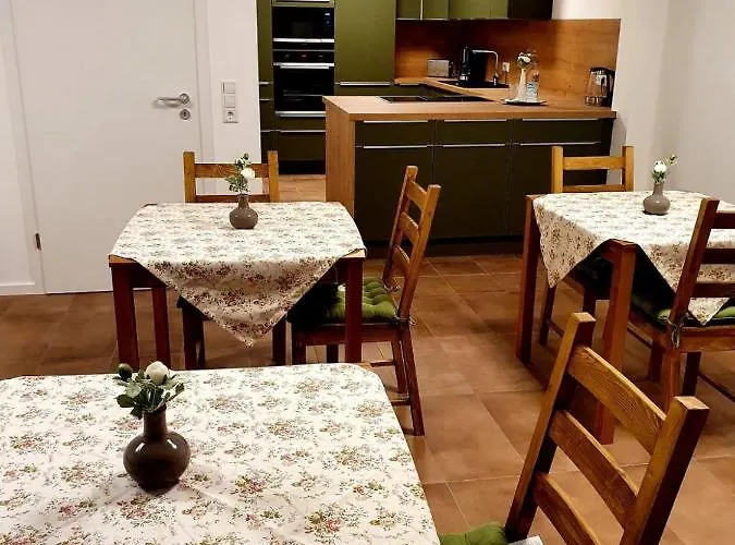 Penzion Gaestehaus - Monteur Und Gaestezimmer -